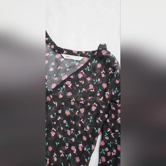 NWOT! Sheer Metallic Women's Zara Spring Peplum Floral Boho Blouse Medium - Picture 3 of 15